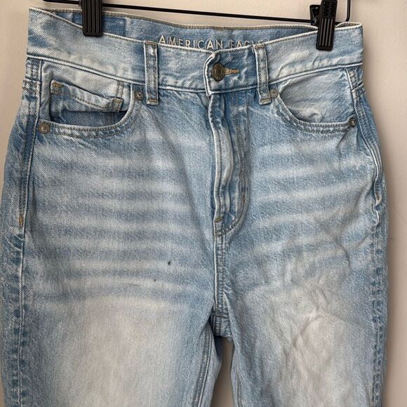 American Eagle Distressed Light Blue High Rise Mom Jean - Picture 2 of 7